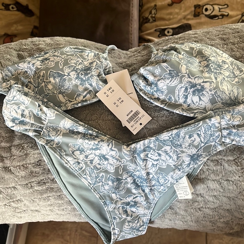 NWT Abercrombie Floral Bikini Set